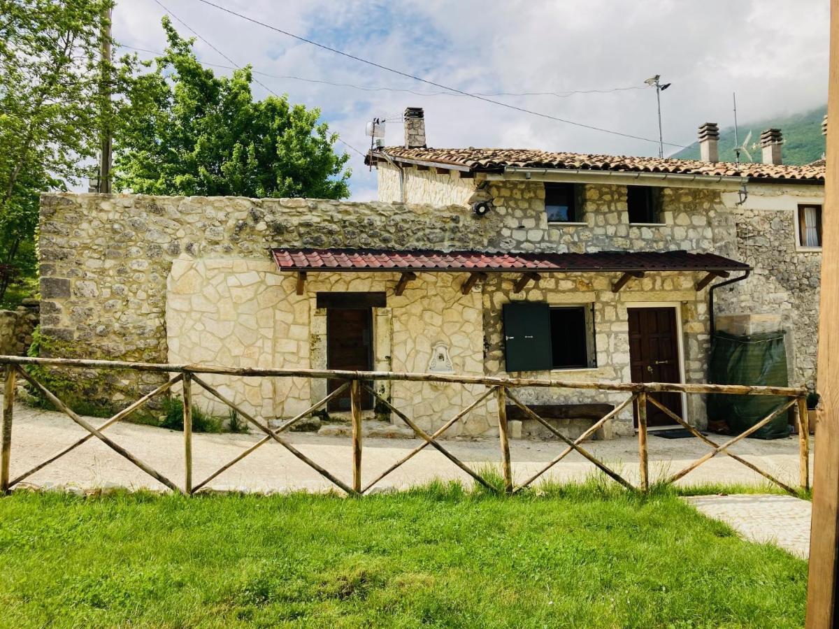 Casa Mupi Villa Sant'Eufemia a Maiella Exterior photo